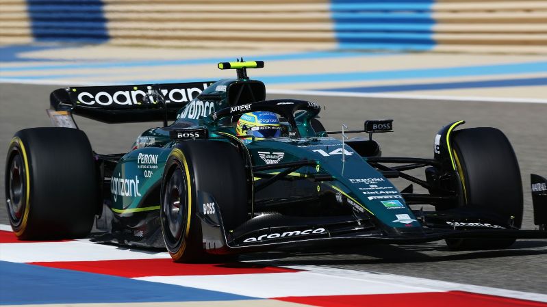 Фернандо Алонсо хочет бросить вызов Максу Ферстаппену за победу в Гран-при Бахрейна после того, как Aston Martin планируют модернизацию автомобиля.