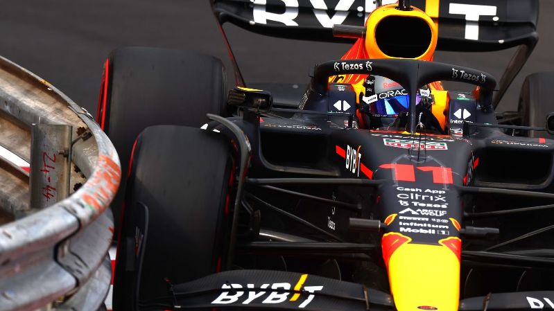 Бывший гонщик Формулы-1 обвиняет Серхио Переса в преднамеренной аварии в конце квалификации Гран-при Монако Формулы-1 в прошлом сезоне