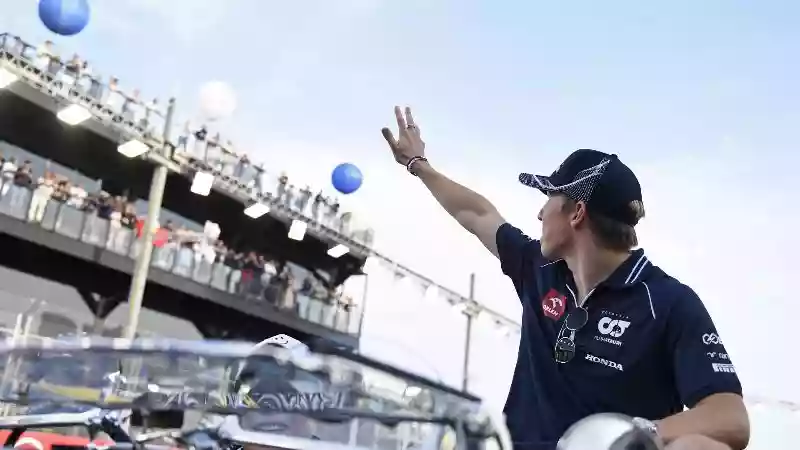 Эксперт Формулы-1 считает, что запасной пилот Red Bull может претендовать на место в конкурирующих командах