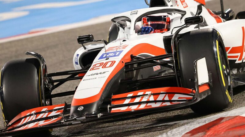 Haas впервые с 2019 года прорвались в третий заезд квалификации, а Леклерк завоевал второй поул в Бахрейне