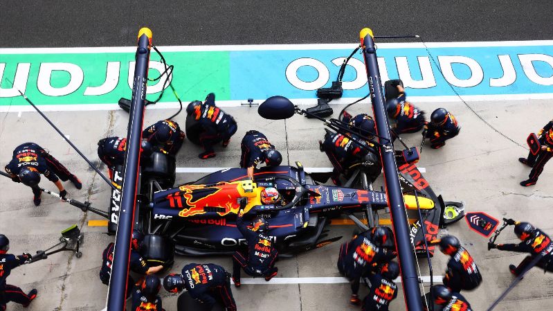 «Ferrari были немного быстрее нас», - Серхио Перес считает, что Red Bull все еще нужно продолжать упорно трудиться, чтобы выиграть чемпионат Формулы-1 2022 года.