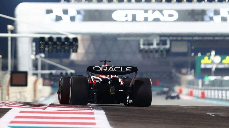 FIA ищет способы усложнить обгоны в гонках Формулы-1 с использованием DRS в 2026 году
