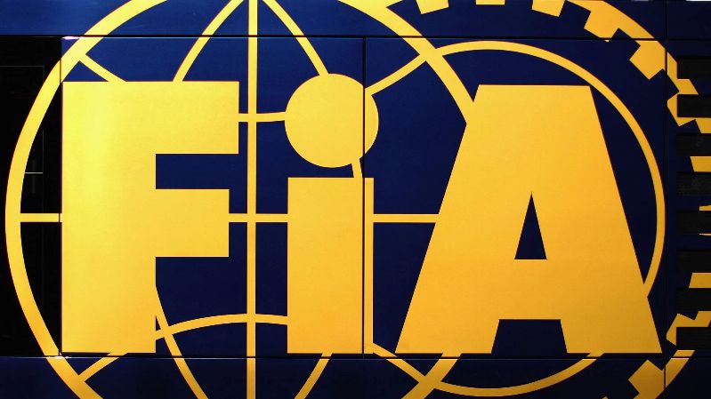 FIA предлагает Red Bull сделку из-за нарушения лимита расходов Формулы-1
