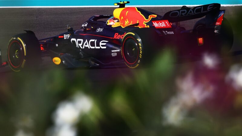 FP3: Перес лидирует в Red Bull на заключительной тренировке сезона в Яс Марина