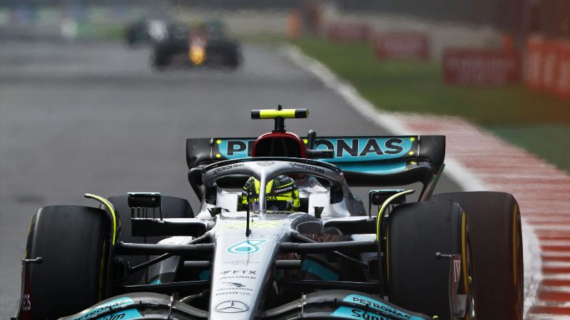«Red Bull сегодня были явно слишком быстры» — Льюис Хэмилтон ставит под сомнение стратегию Mercedes после финиша на 2-м месте в 2022 году на Гран-при Мексики Формулы-1.