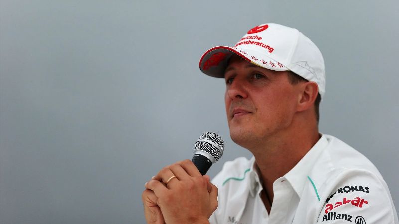 «Я слышал, что Михаэль Шумахер сидит за столом во время ужина» — трёхкратный победитель гонок Формулы-1 о состоянии здоровья немца.