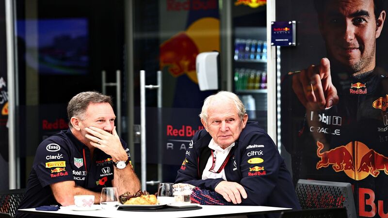 Хельмут Марко считает, что Mercedes будет использовать команды клиентов, чтобы помешать Red Bull в битве за титул F1