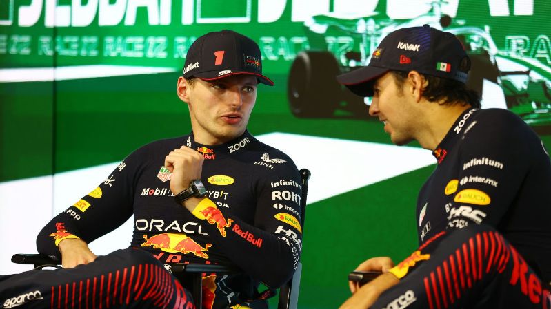 «Тот же шанс, та же возможность, та же машина», — босс Red Bull рассказал, как команда проведет возможный бой Макс Ферстаппен против Серхио Переса.