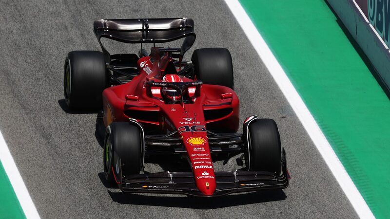 FP2: Леклерк опережает Рассела и Хэмилтона во второй тренировке