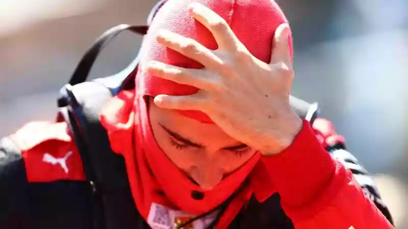 «Больно» — Леклерк более чем расстроен, после двойного схода Ferrari в Баку