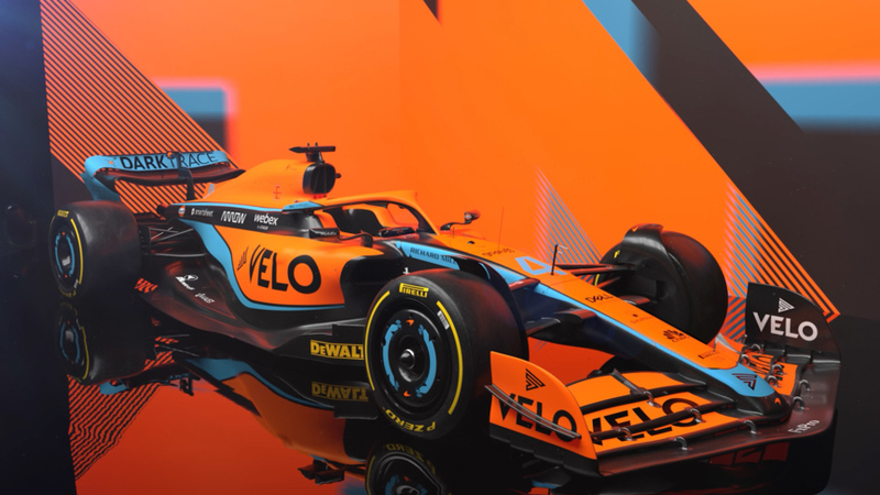 McLaren демонстрирует смелую новую ливрею, представляя машину 2022 года, MCL36