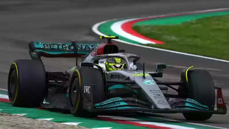 «Не могу представить, чтобы команда захотела скопировать чью-то концепцию» — эксперт F1 говорит, что Mercedes нужно разобраться со своими проблемами