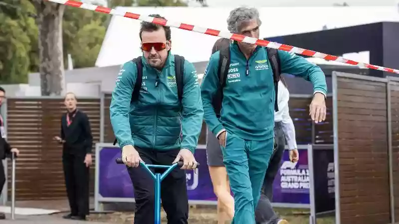 «Ты заслуживаешь штраф за это», - эксперт Формулы 1 высказывается по поводу 20-секундного штрафа Фернандо Алонсо в Австралии.
