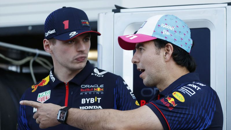 «Я слышу эти слухи повсюду», — команда Макса Ферстаппена хочет, чтобы Серхио Перес ушел из Red Bull, утверждает эксперт Формулы-1