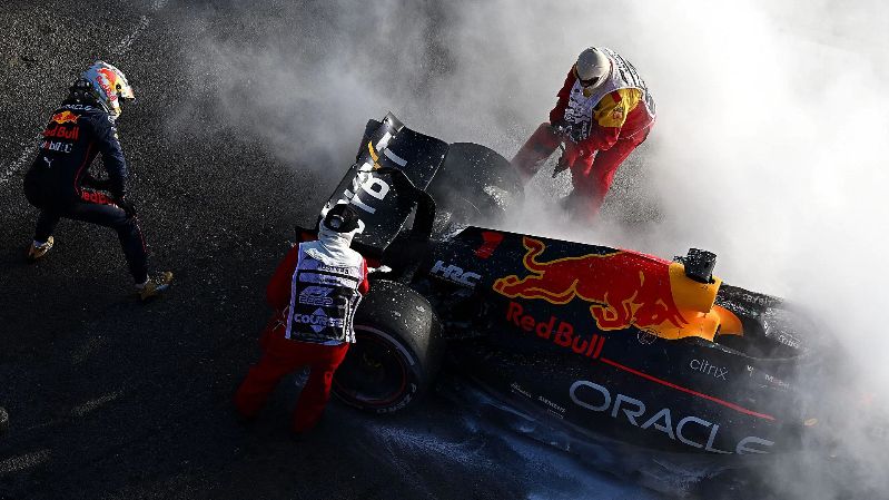 «Мы нашли несколько проблем и все они были независимыми», — босс Red Bull подтверждает, что причины DNF команды в сезоне F1 2022 года не связаны между собой.