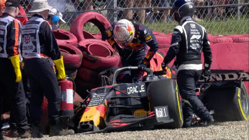 Red Bull оценивает ущерб, нанесенный автомобилю Ферстаппена в результате столкновения с Хамильтоном.