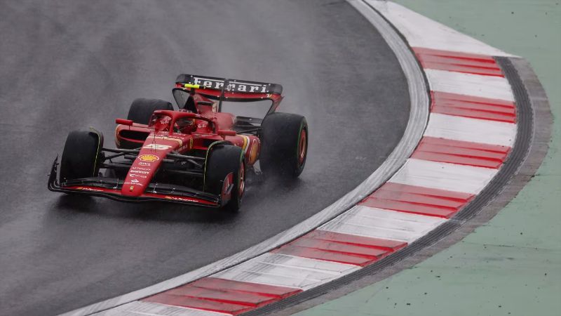Сайнс указывает на главную причину трудностей Ferrari в квалификации на спринт, в то время как Леклер жалеет о своей ошибке втретьем сегменте.