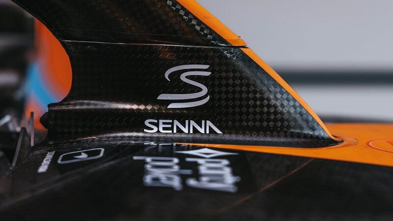 McLaren отдает дань уважения наследию Сенны, разместив логотип на болидах Формулы-1