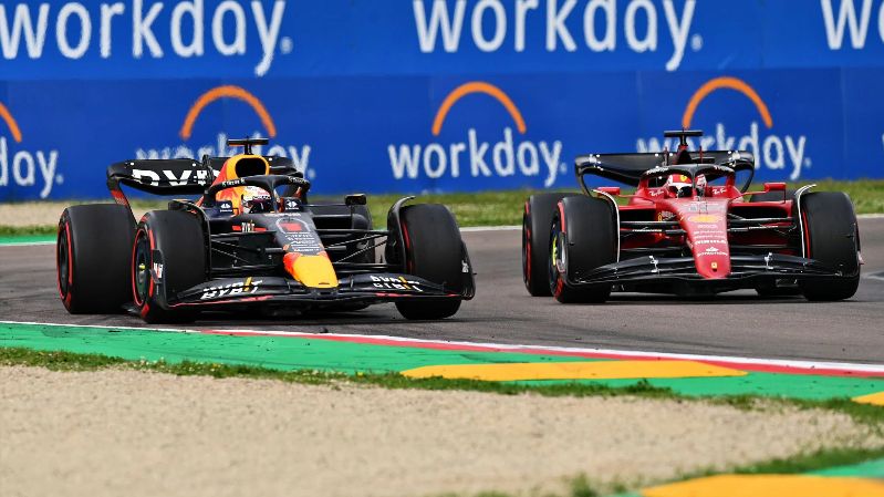 «Я вижу, что он полностью сосредоточен на гонках», - бывший руководитель команды Ferrari проводит параллель между Максом Ферстаппеном и Михаэлем Шумахером