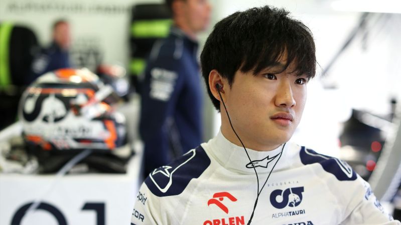 «Я должен обогнать его!», — Юки Цунода выбирает одного гонщика, которого он хочет обогнать на трассе в этом сезоне Формулы-1