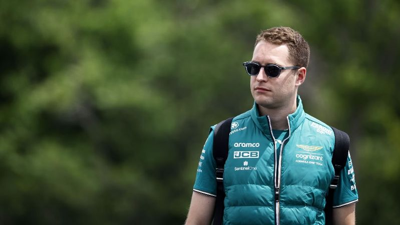 Резервный пилот Aston Martin Формулы-1 Стоффель Вандорн сядет а болид в Спа для теста шин Pirelli