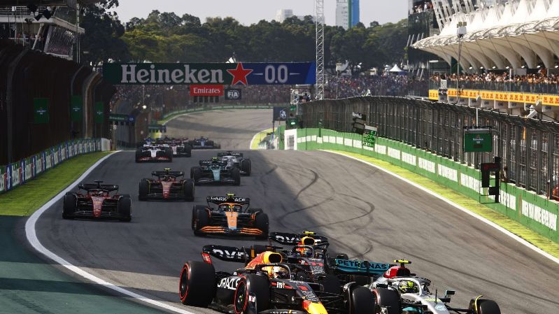 «Я знал, что мы столкнемся» — Макс Ферстаппен признает вину в столкновении с Льюисом Хэмилтоном на Гран-при Бразилии Формулы-1 2022