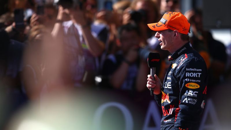 «То, что мы делали, невероятно» — Ферстаппен радуется невероятному моменту, когда Red Bull вошел в историю с чередой побед в Формуле-1