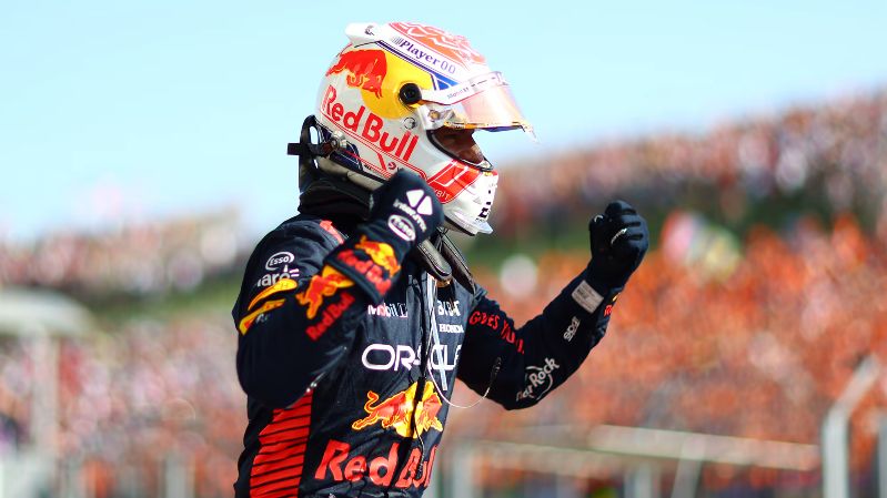 Ферстаппен доминирует в Гран-при Венгрии, одержав рекордную 12-ю победу подряд для Red Bull