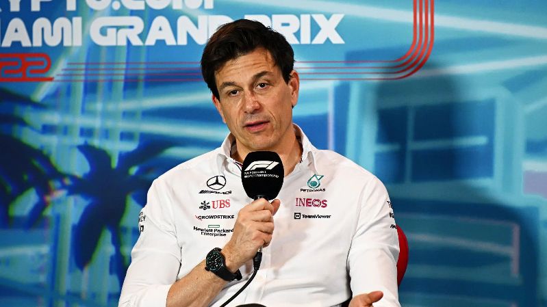 «Мы отстаем почти везде» - руководитель Mercedes разочарован отставанием от лидеров на Гран-при Азербайджана.