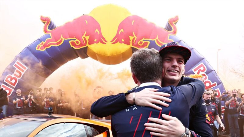 Почему Red Bull и Ферстаппен связали свое будущее вместе