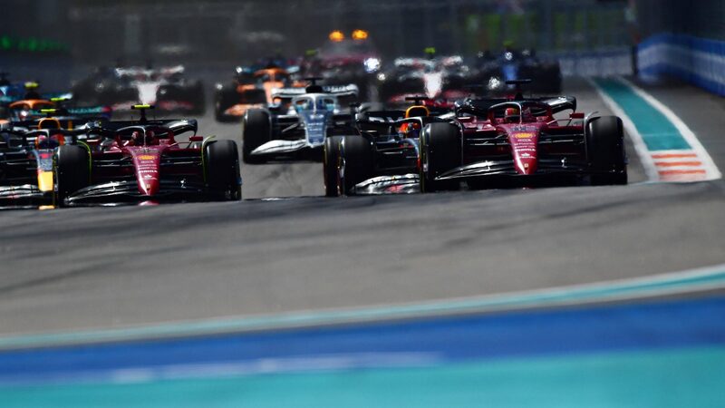 В календаре F1 на 2022 год теперь 22 гонки вместо изначально запланированных 23.