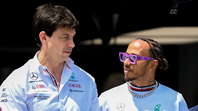 Вольф говорит, что Mercedes находится идут по правильному пути в переговорах с Хэмилтоном на планы после 2023 года