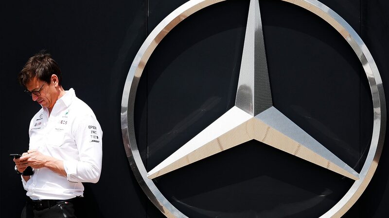 Вольф хочет сохранить успех Mercedes в Венгрии после столкновения Хэмилтона и Ферстаппена