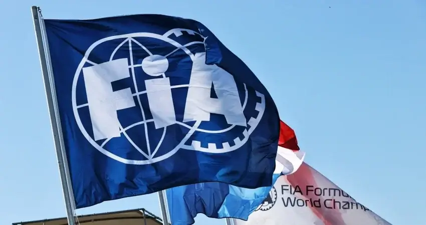 FIA смягчили правила для команд Формулы-1 перед Гран-при Китая