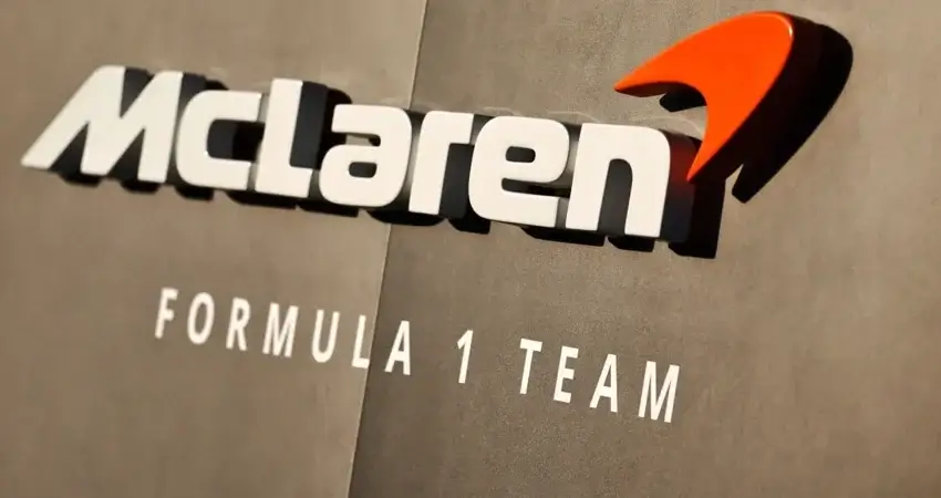 McLaren представила обновленную ливрею для нескольких Гран-при