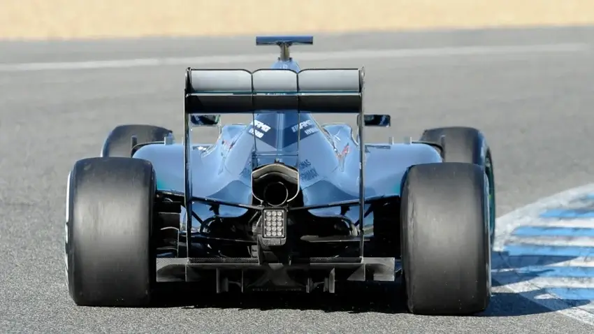 Техника. Mercedes W05 – претендент на звание величайшего болида в истории