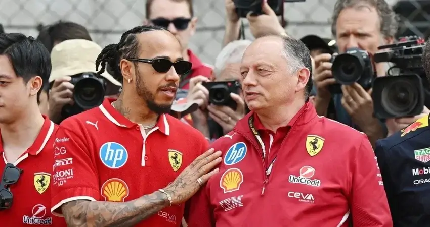 Хэмилтон и Ferrari: сложный путь адаптации