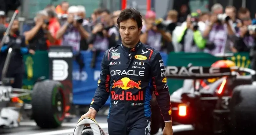 Перес: "Я продержался так долго" в Red Bull, несмотря на "неуправляемый" болид