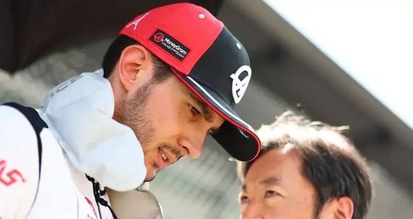 Окон доказывает критикам свою силу в Haas