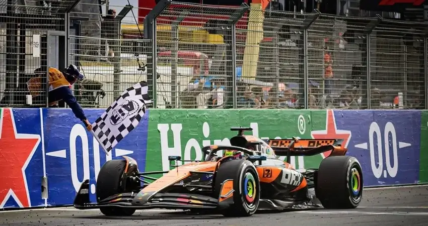 Пиастри приносит McLaren долгожданный гранд-слэм в Зандворте