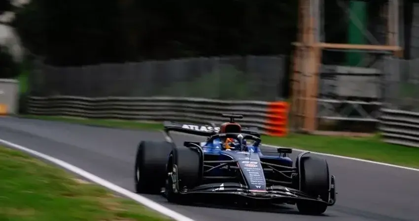 Сайнс требует постоянных стюардов: фанаты в восторге