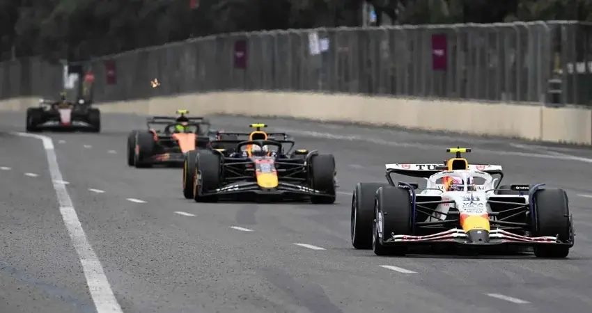 Цунода сдерживался в дуэли с Лоусоном, чтобы помочь Максу