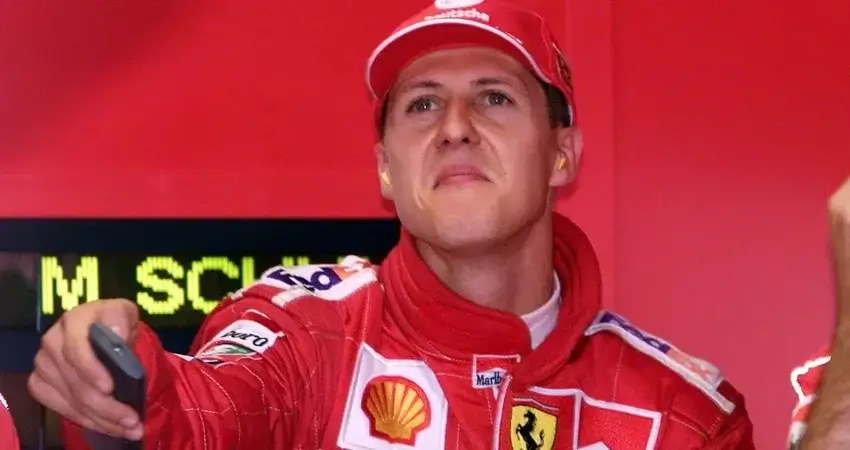 Легендарный комбинезон Шумахера ушел с молотка