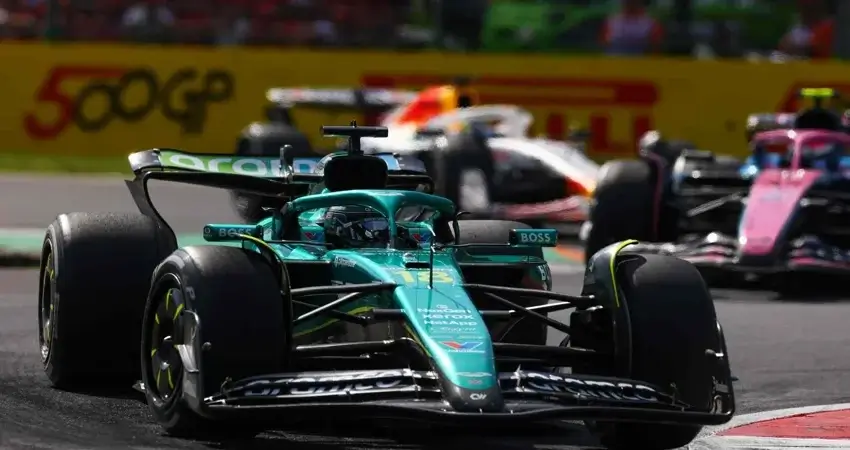 Проблемный пит-стоп Лэнса Стролла на Гран-при Италии 2025