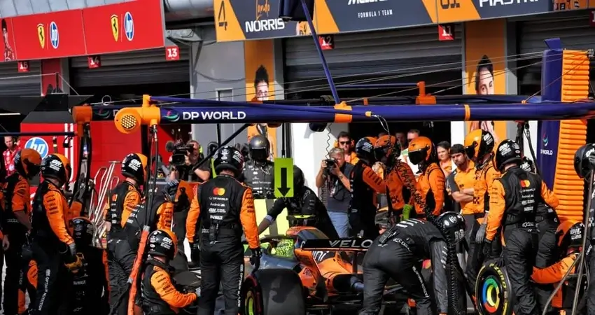 McLaren борется с медленными пит-стопами Норриса