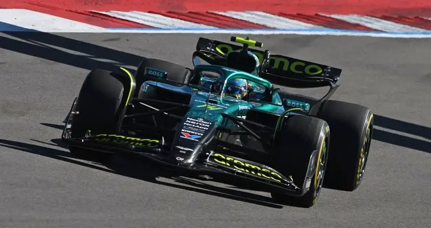 Алонсо ищет причины спада Aston Martin в Гран-при