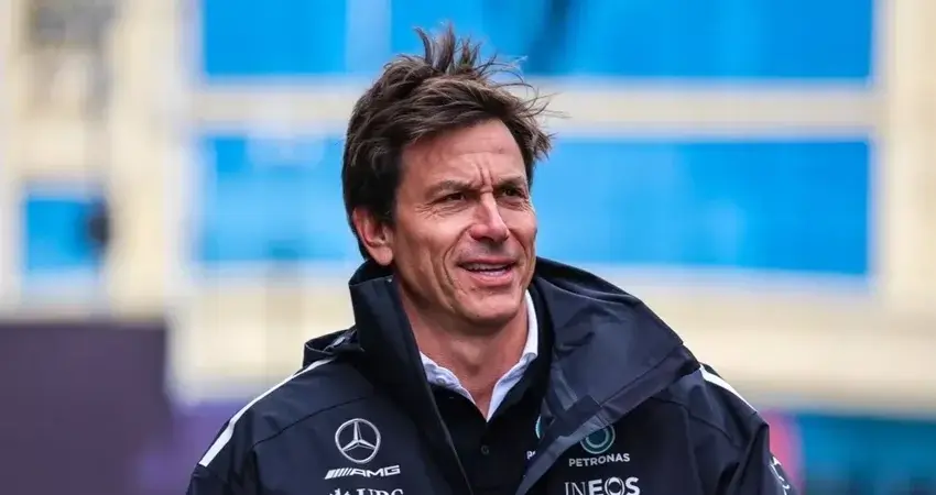 Вольфф: Расселл всегда был недооценён в сравнении с Хэмилтоном