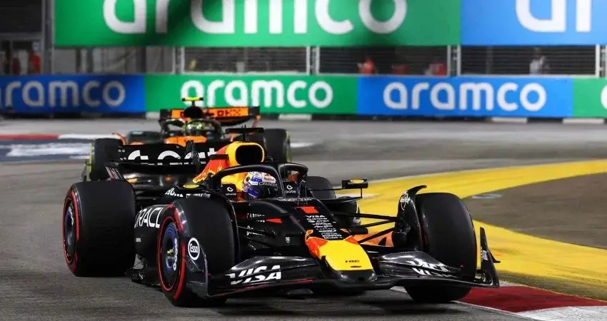 Радиопереговоры. Как McLaren пытался перехитрить Red Bull на Гран-при Сингапура