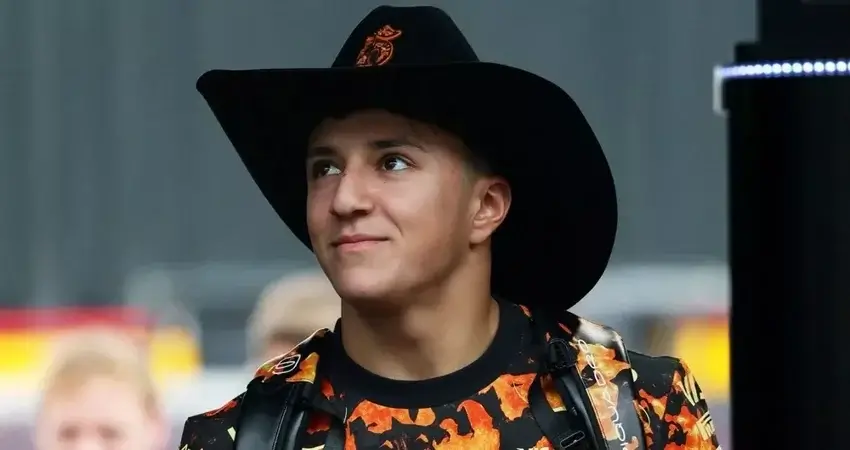 Исаак Хаджар готовится к Red Bull в 2026 году