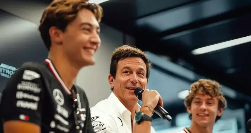 Будущее Расселла в Mercedes: контракт на подходе